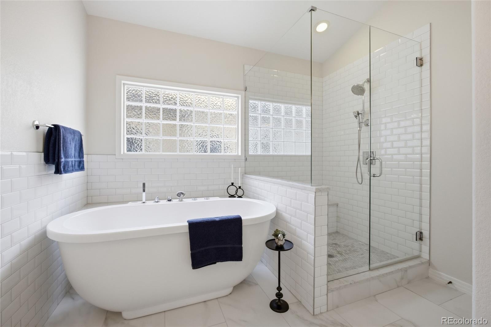 MLS Image #17 for 331 s poplar street,denver, Colorado