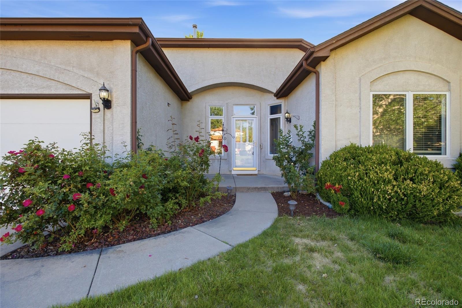 MLS Image #2 for 331 s poplar street,denver, Colorado