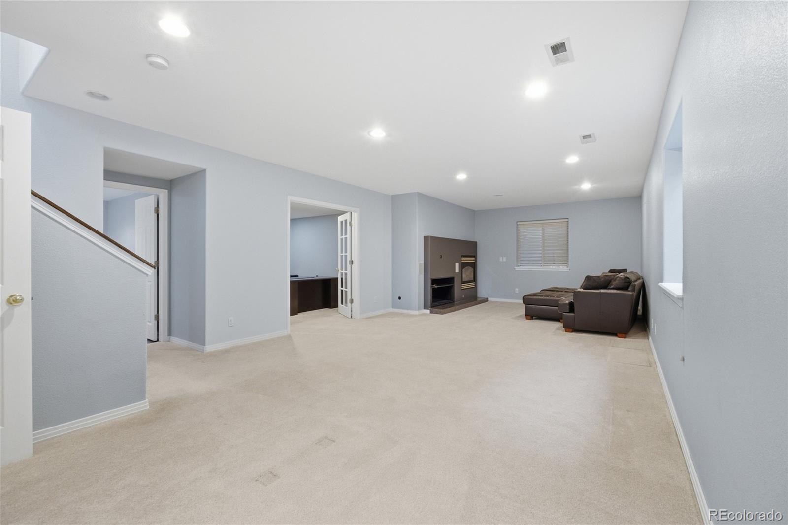 MLS Image #22 for 331 s poplar street,denver, Colorado