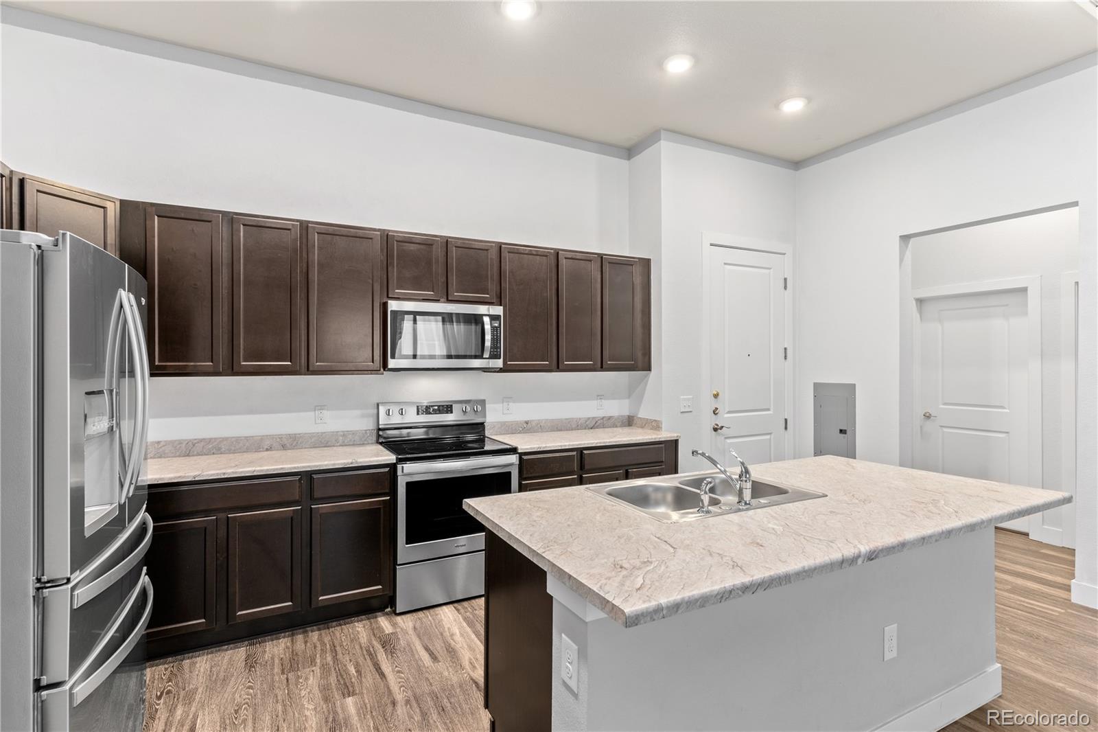 MLS Image #12 for 14301 e tennessee ave avenue,aurora, Colorado