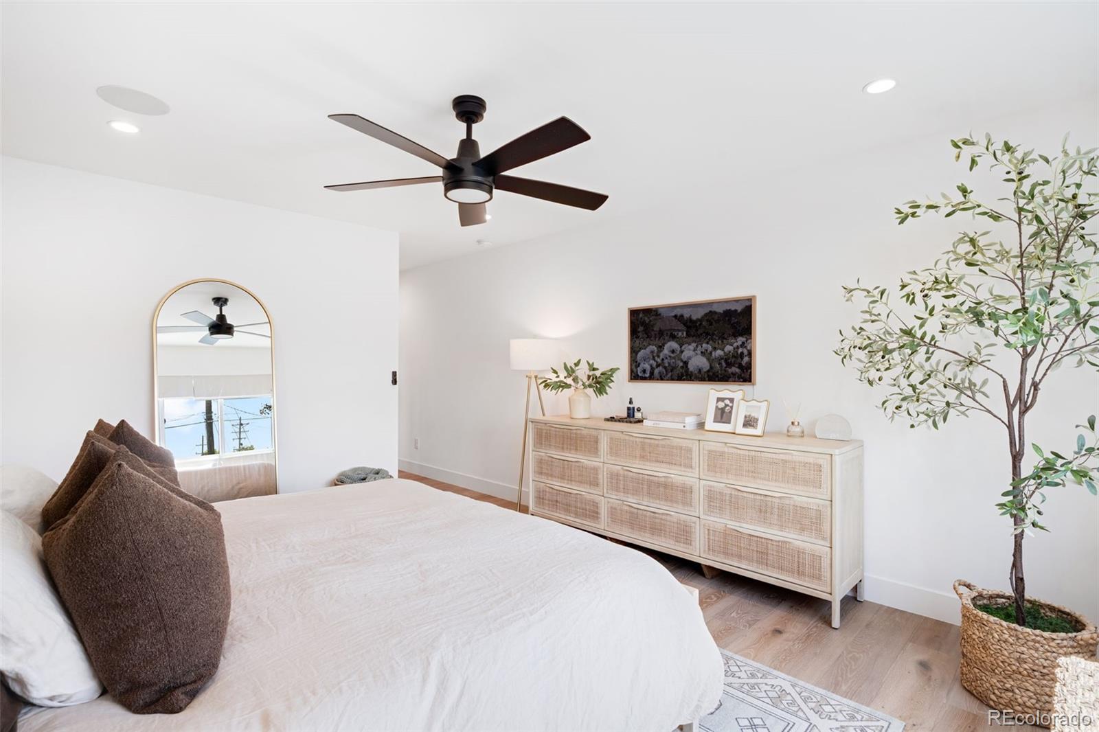 MLS Image #18 for 3095 s cherokee street,englewood, Colorado