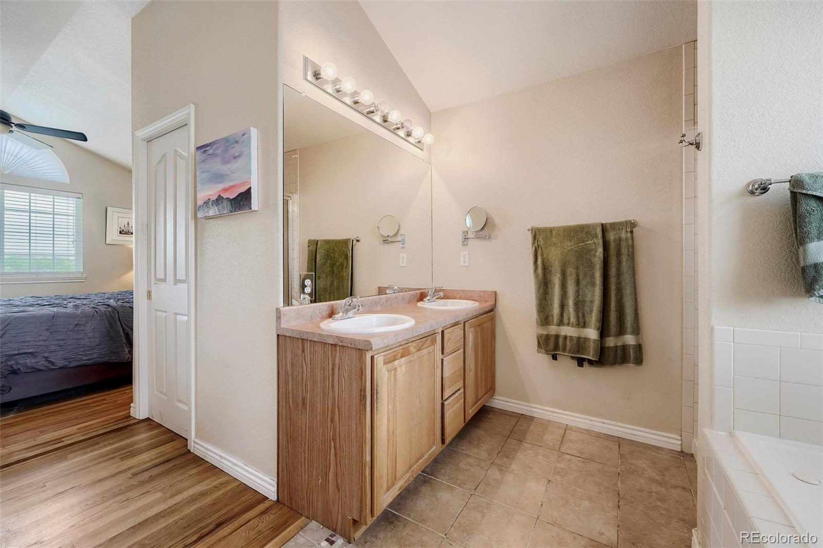 MLS Image #12 for 3025 s yampa way,aurora, Colorado