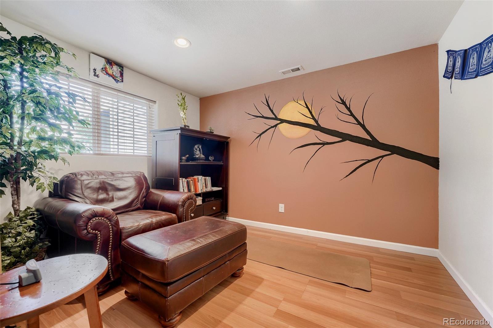 MLS Image #18 for 3025 s yampa way,aurora, Colorado