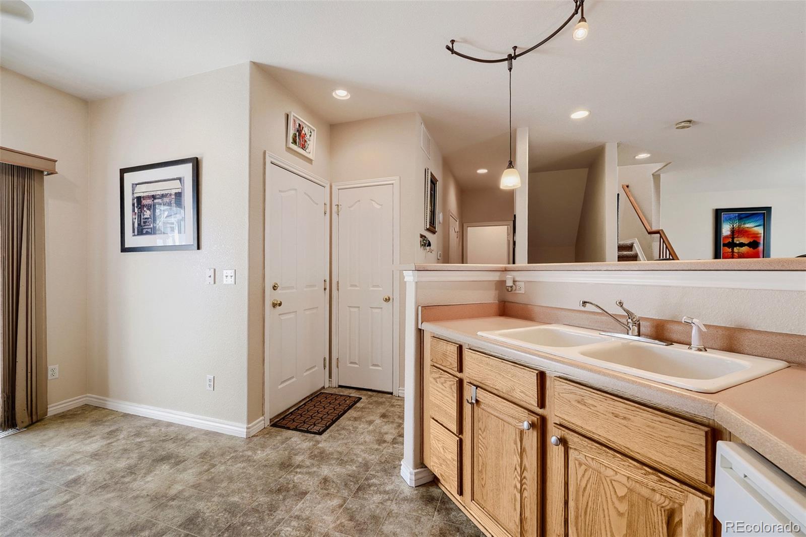 MLS Image #5 for 3025 s yampa way,aurora, Colorado