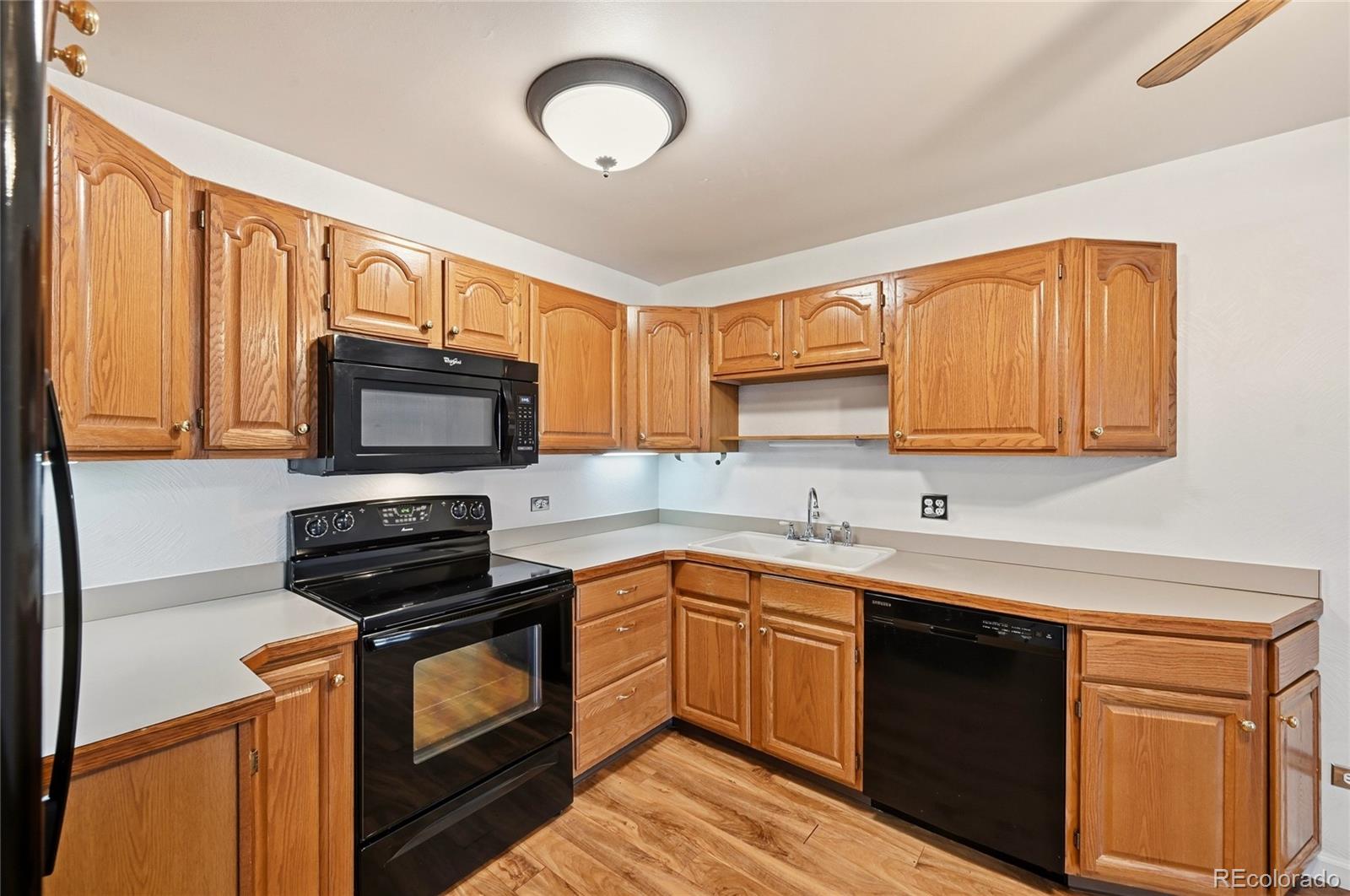 MLS Image #8 for 9155 e center avenue 12b,denver, Colorado