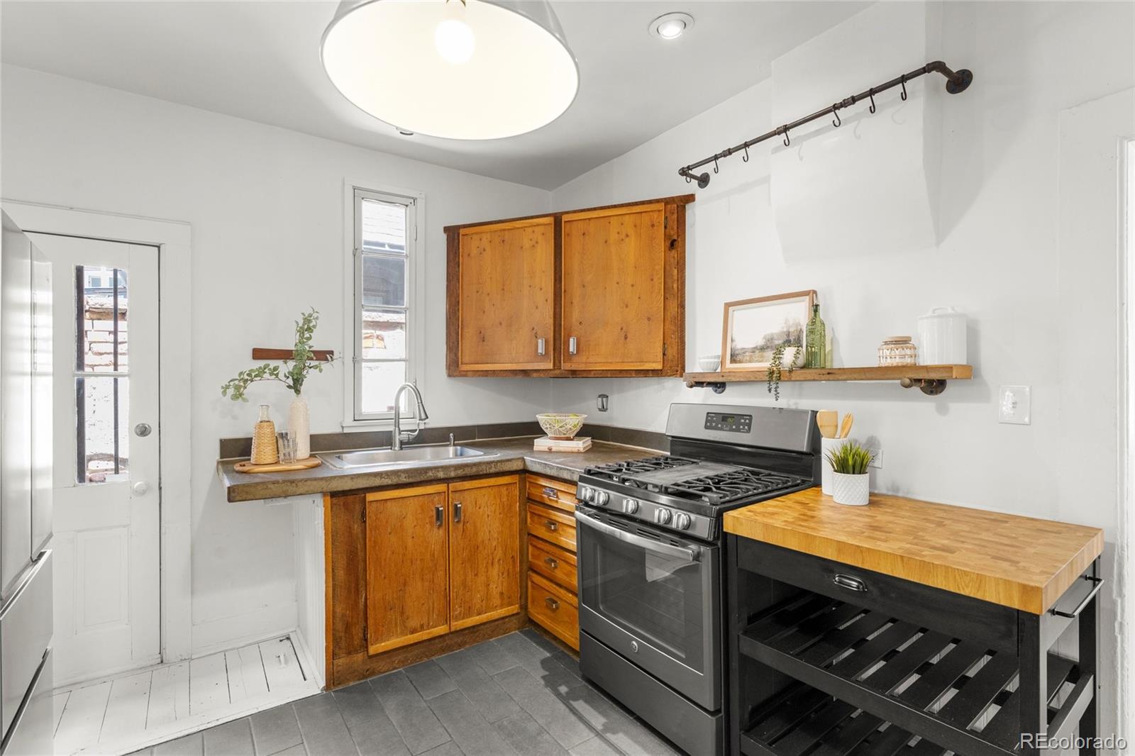 MLS Image #10 for 3415  arapahoe street,denver, Colorado
