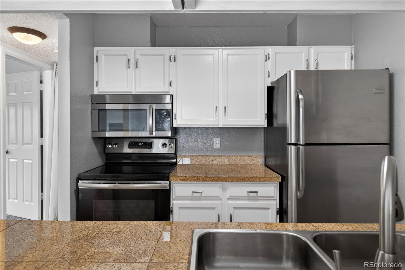 MLS Image #7 for 6680 e mississippi avenue 7,denver, Colorado