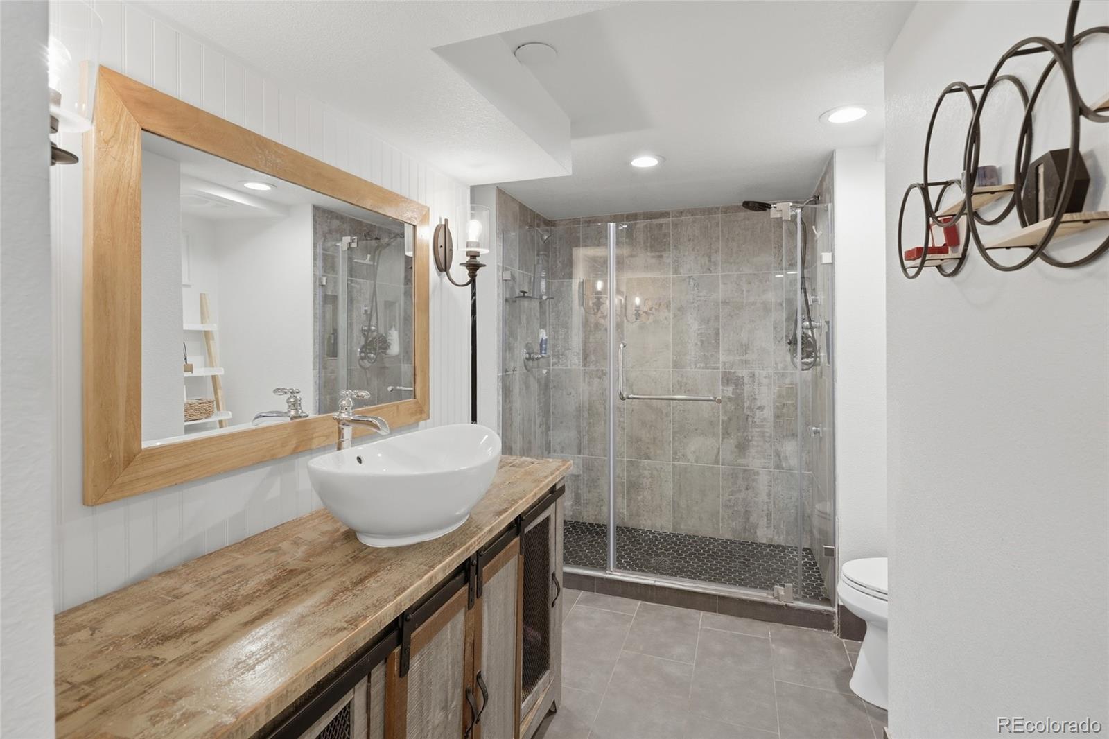 MLS Image #19 for 4752 s field street,littleton, Colorado