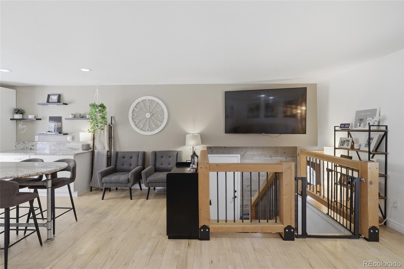 MLS Image #4 for 4752 s field street,littleton, Colorado