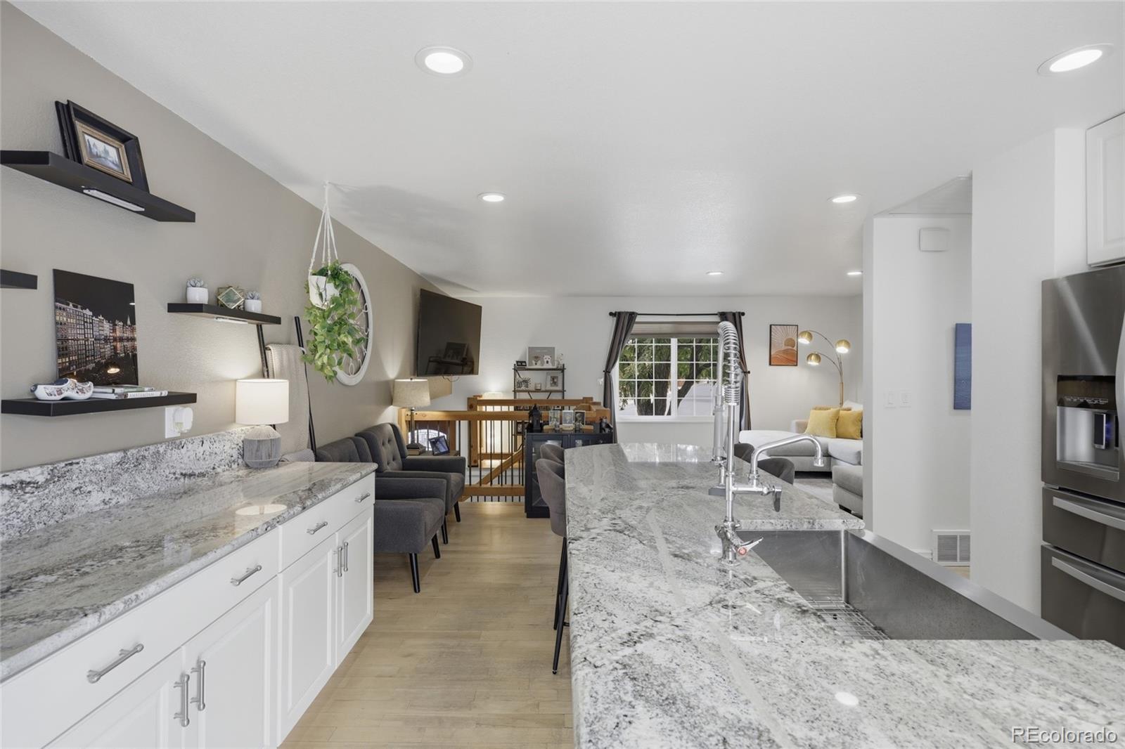 MLS Image #7 for 4752 s field street,littleton, Colorado