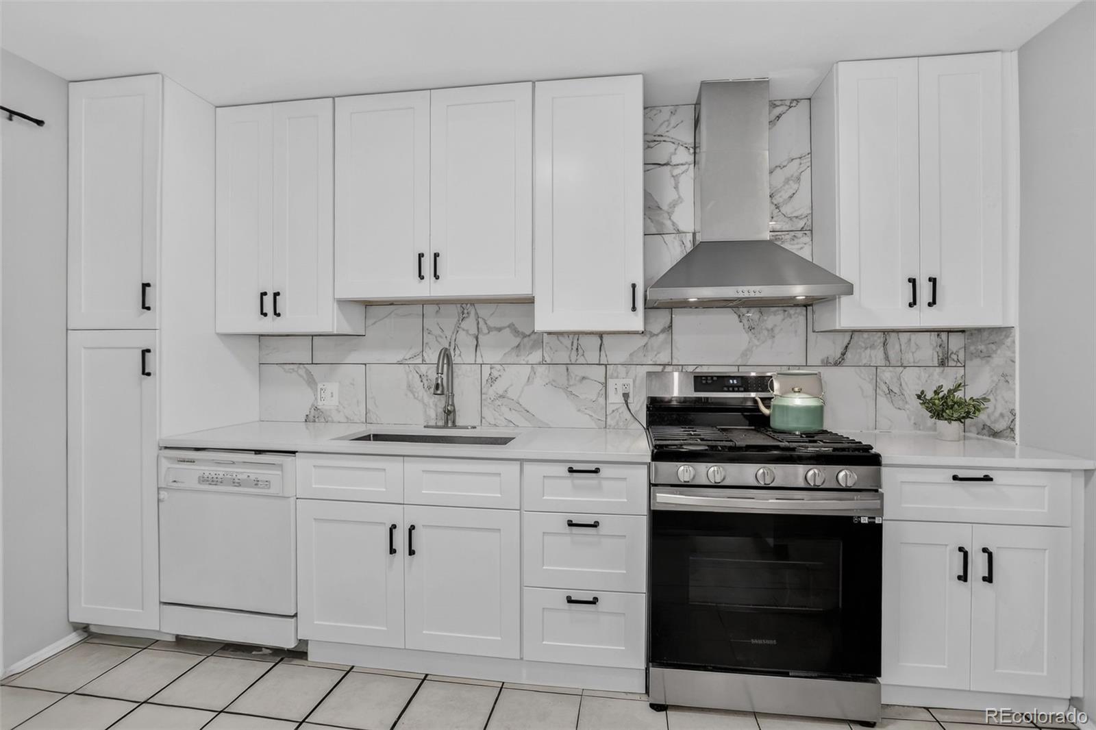 MLS Image #4 for 1081 s knox court,denver, Colorado