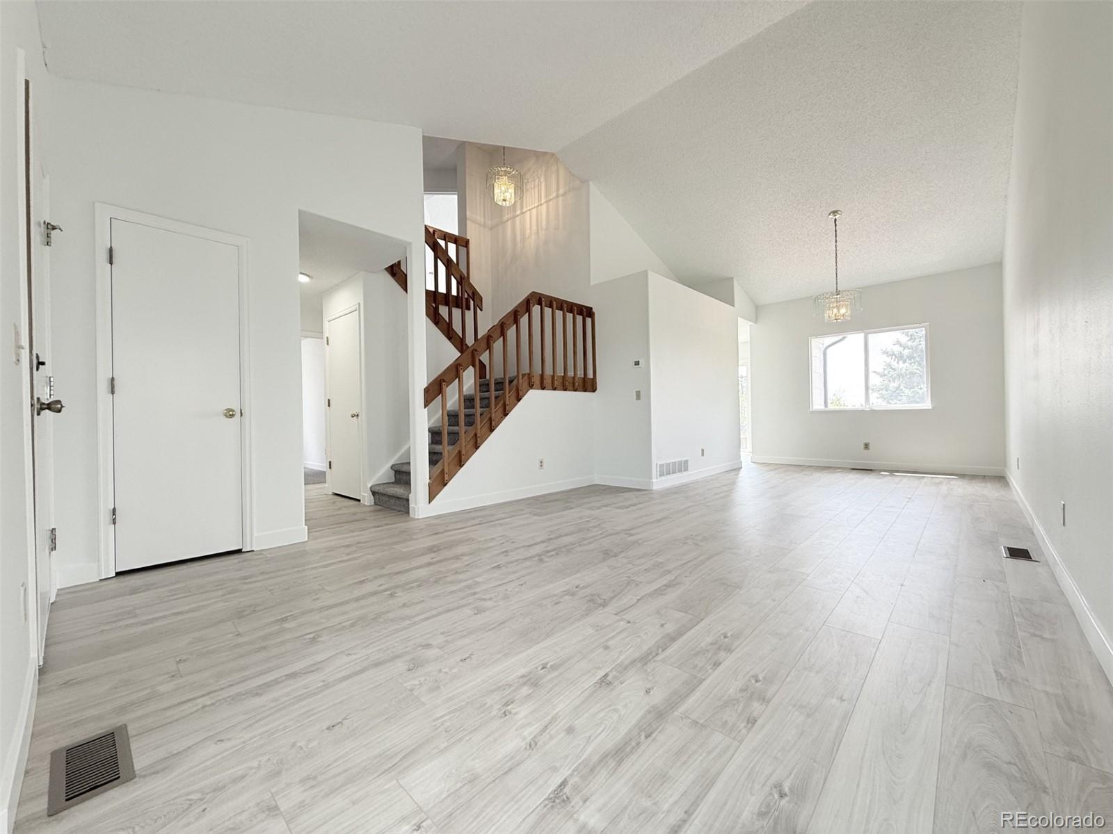 MLS Image #5 for 5118  herndon circle,colorado springs, Colorado