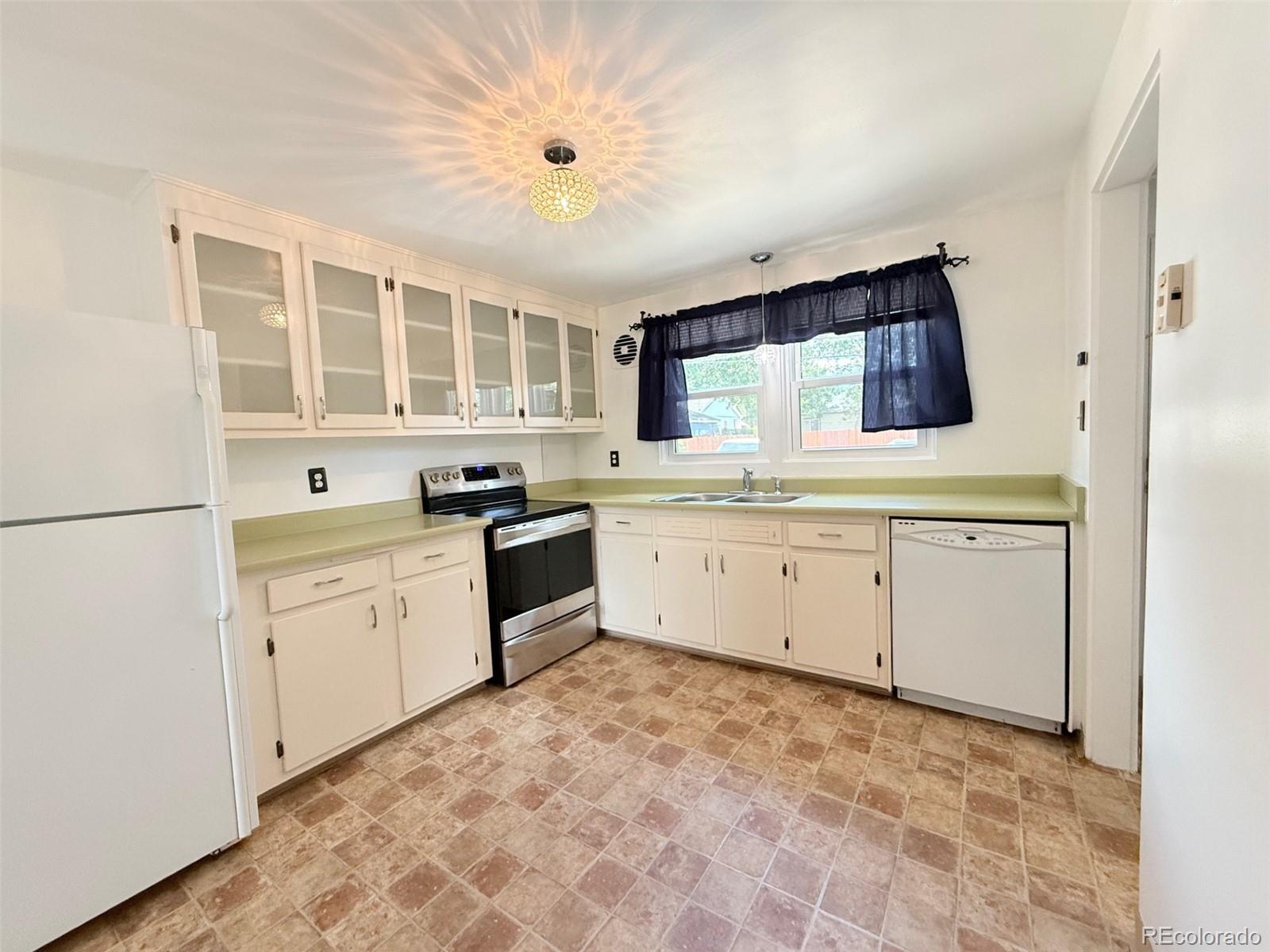 MLS Image #12 for 2443  paseo road ,colorado springs, Colorado