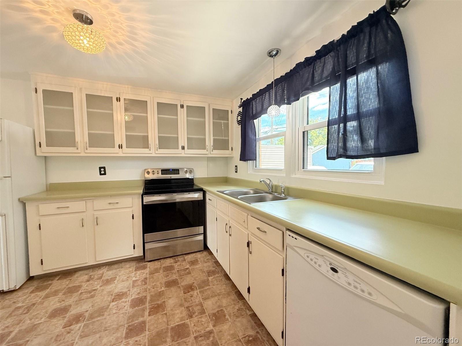 MLS Image #8 for 2443  paseo road ,colorado springs, Colorado