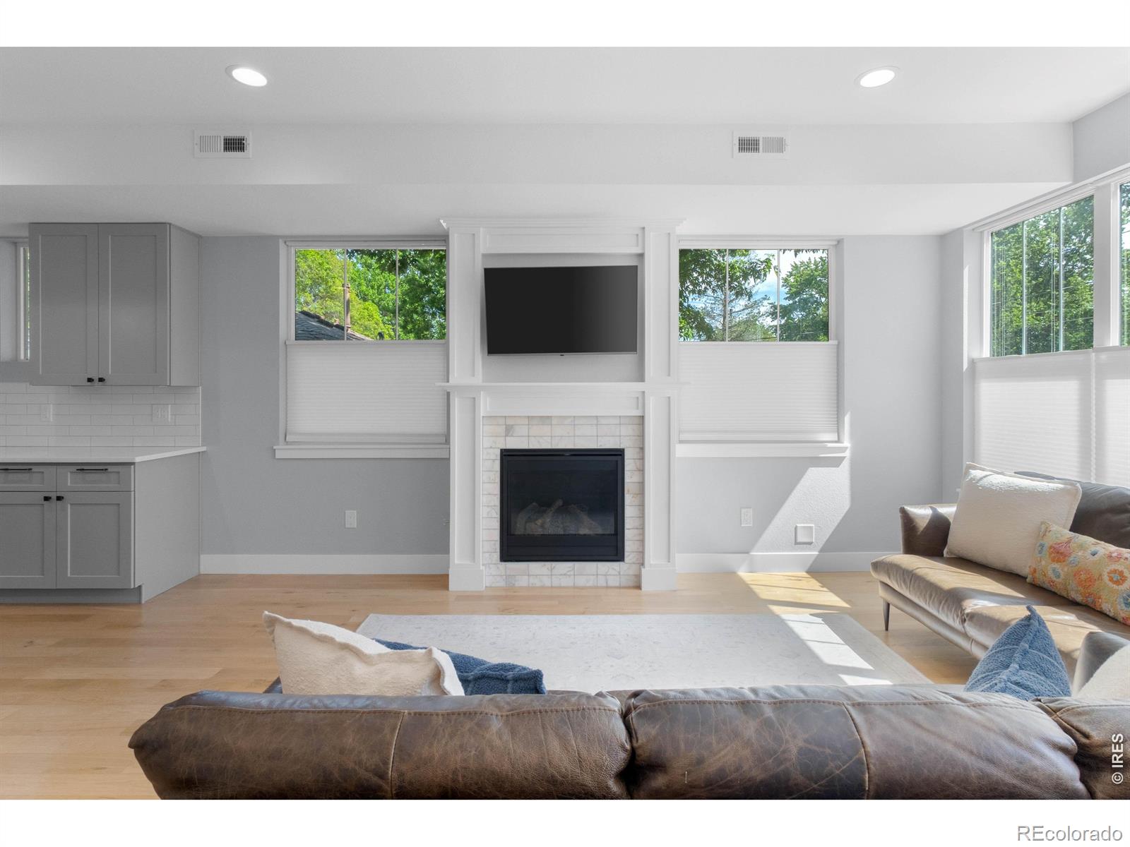 MLS Image #10 for 2450 s humboldt street,denver, Colorado