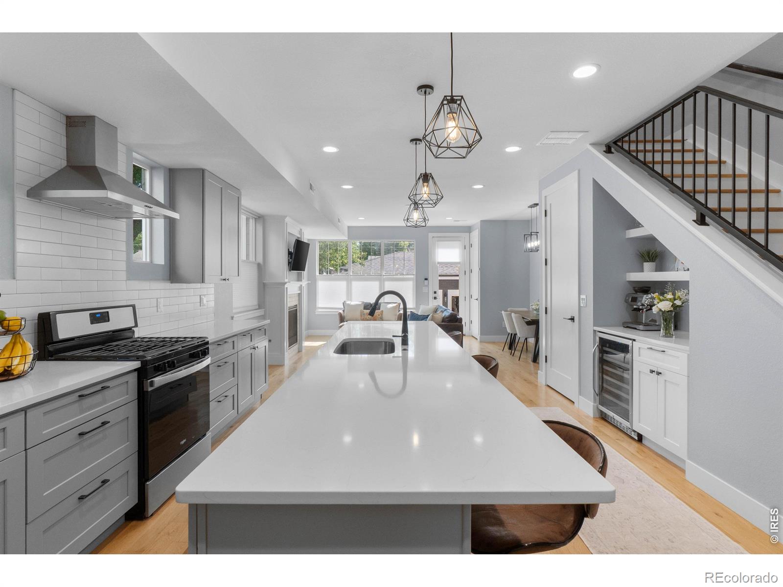 MLS Image #3 for 2450 s humboldt street,denver, Colorado