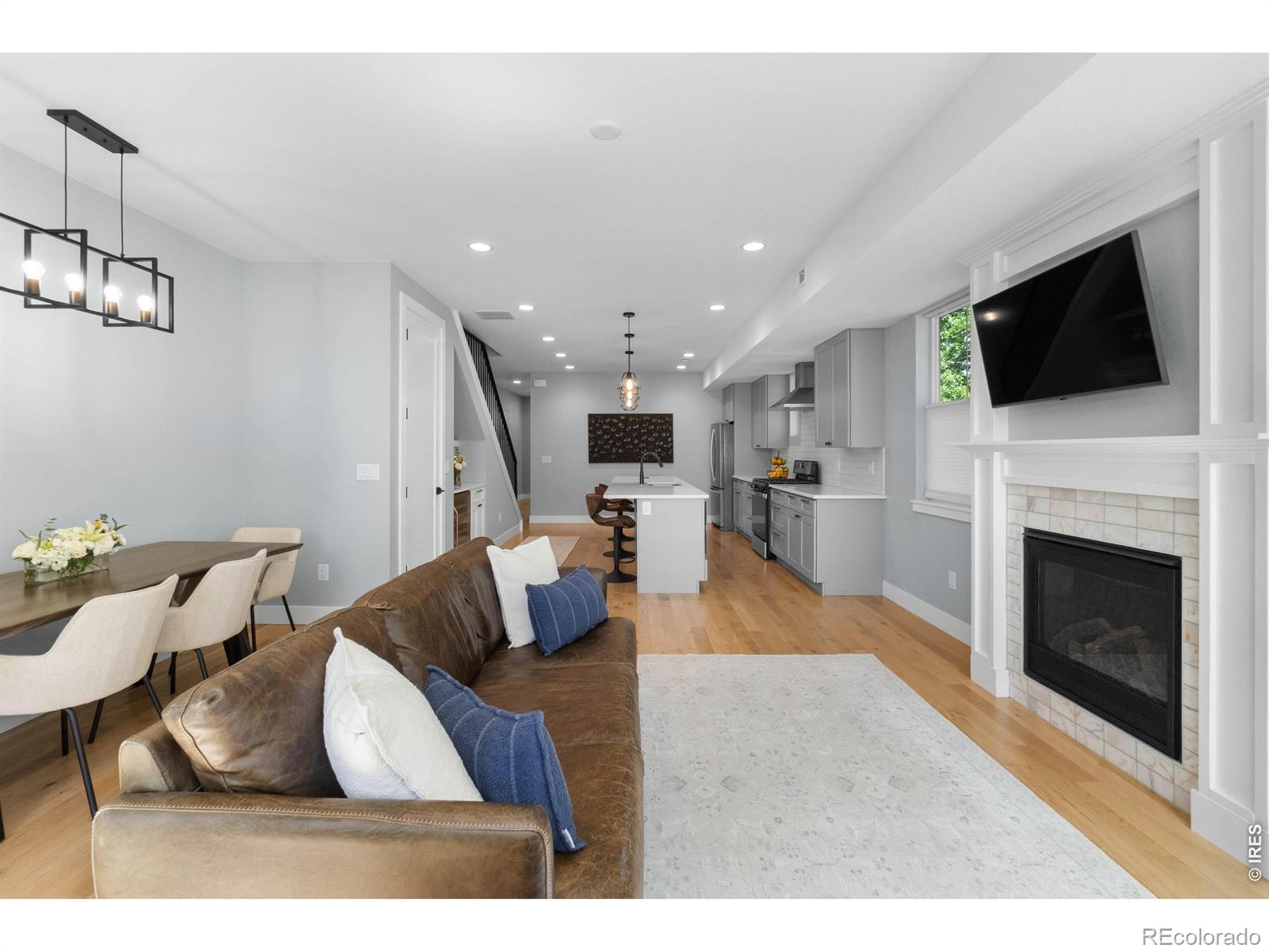 MLS Image #9 for 2450 s humboldt street,denver, Colorado