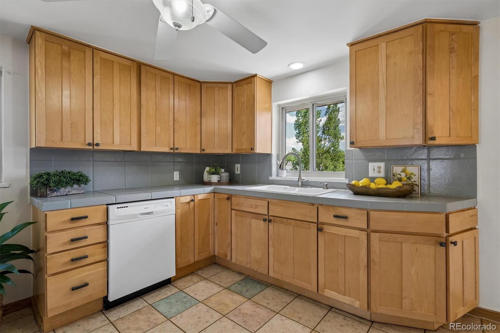 MLS Image #11 for 13906 w 7th avenue,golden, Colorado