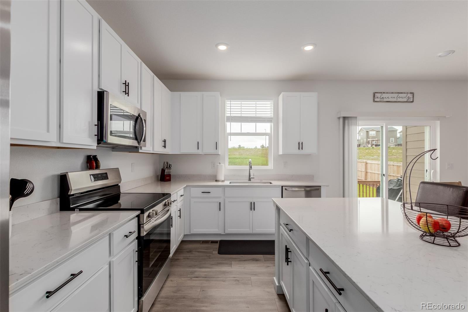 MLS Image #10 for 870  mosquito court,elizabeth, Colorado