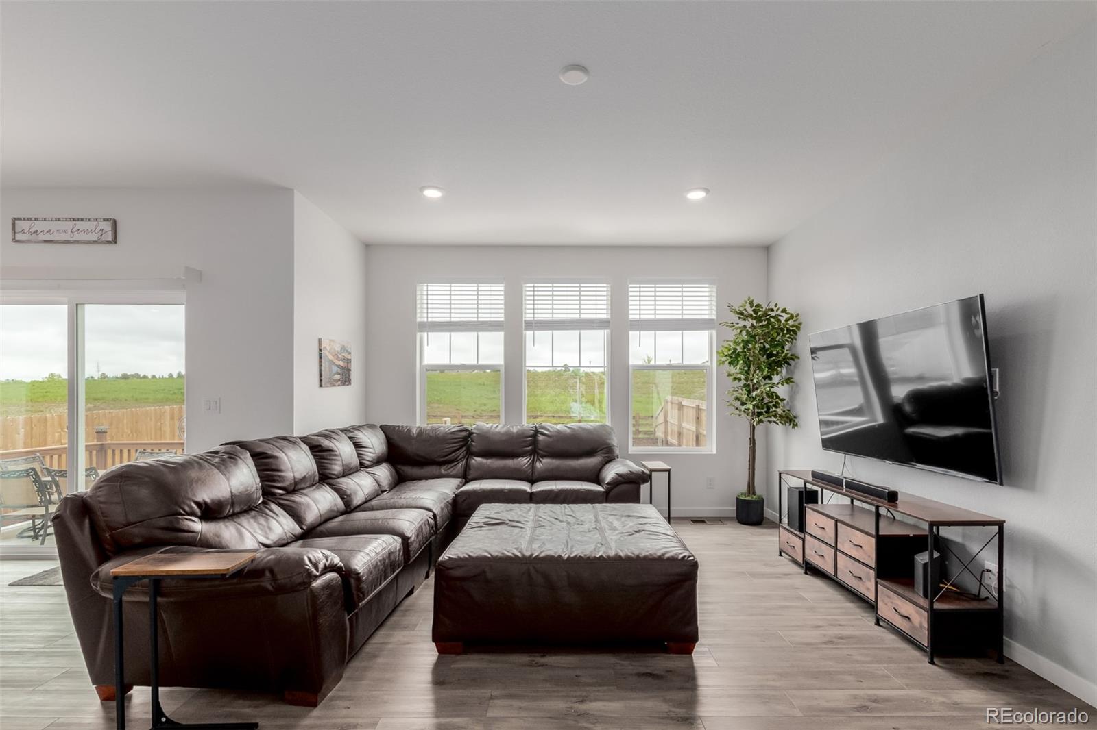 MLS Image #6 for 870  mosquito court,elizabeth, Colorado