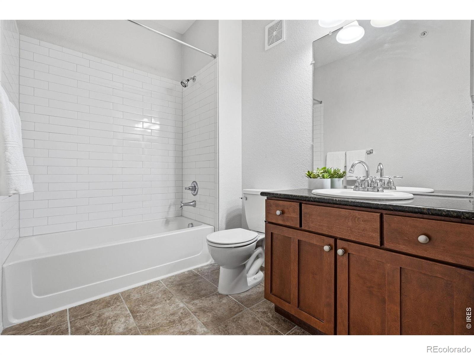 MLS Image #28 for 3100  blue sky circle 303,erie, Colorado