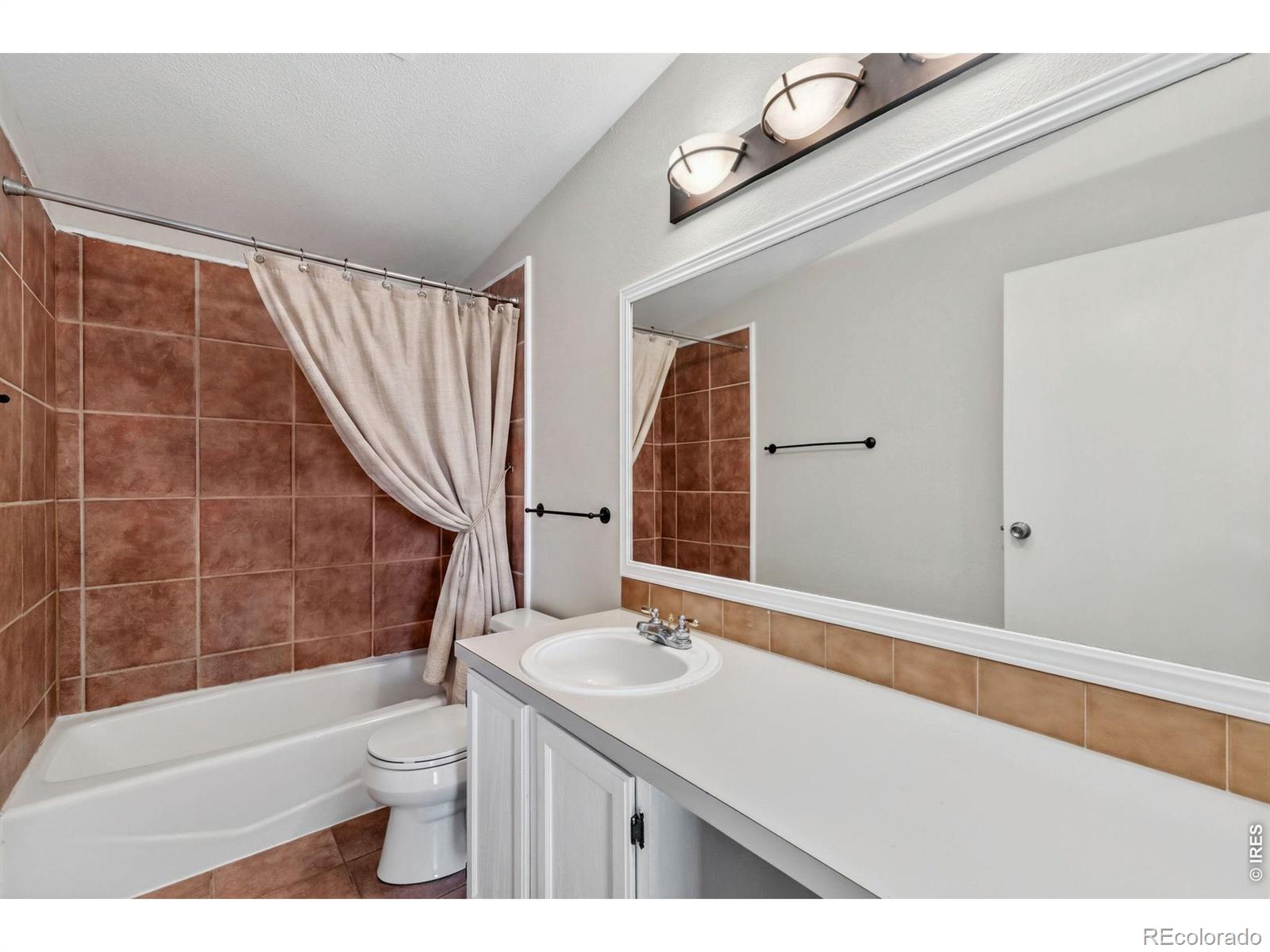 MLS Image #13 for 631  summit drive,dillon, Colorado