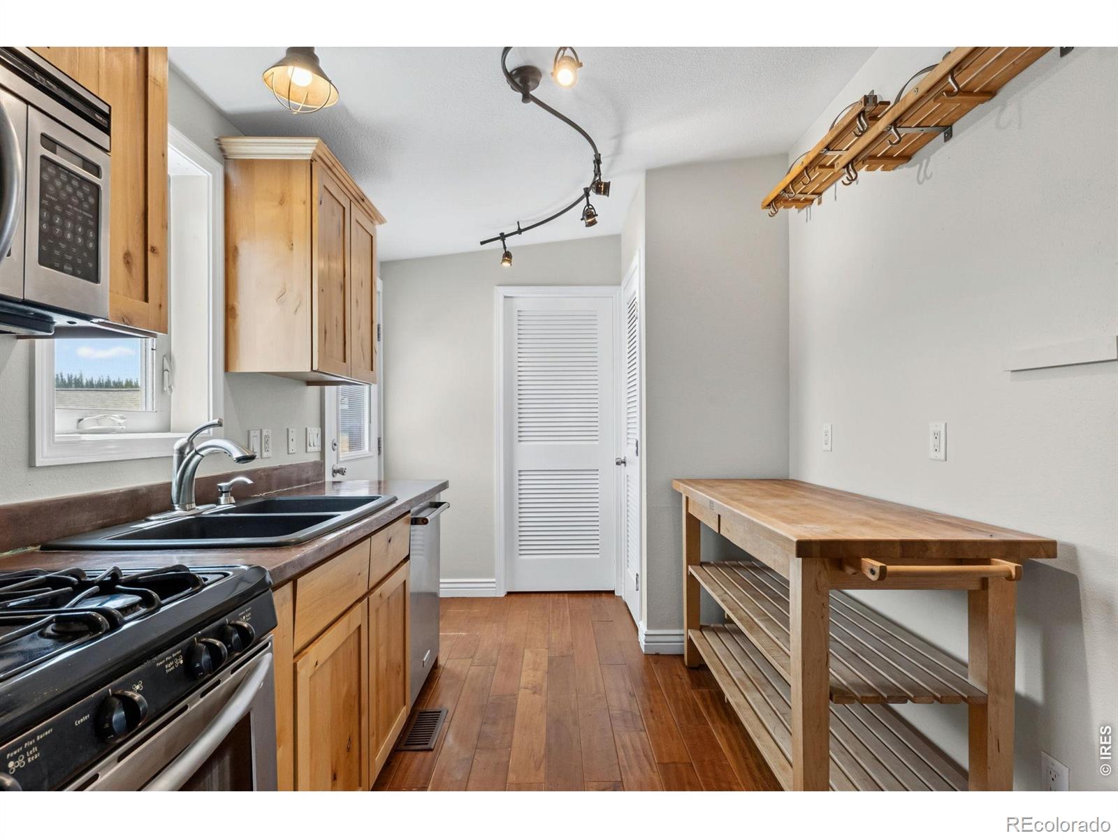 MLS Image #18 for 631  summit drive,dillon, Colorado