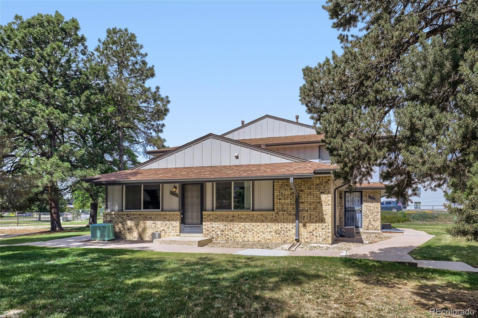 MLS Image #1 for 1162 s eagle circle,aurora, Colorado