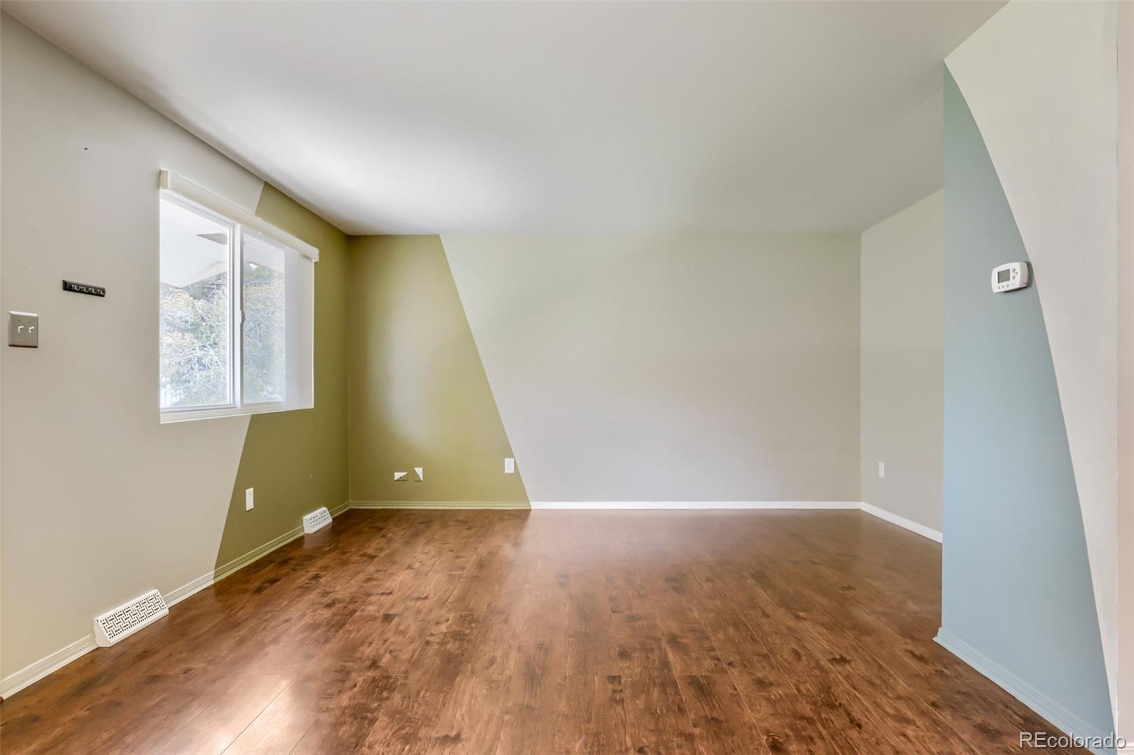 MLS Image #4 for 1162 s eagle circle,aurora, Colorado