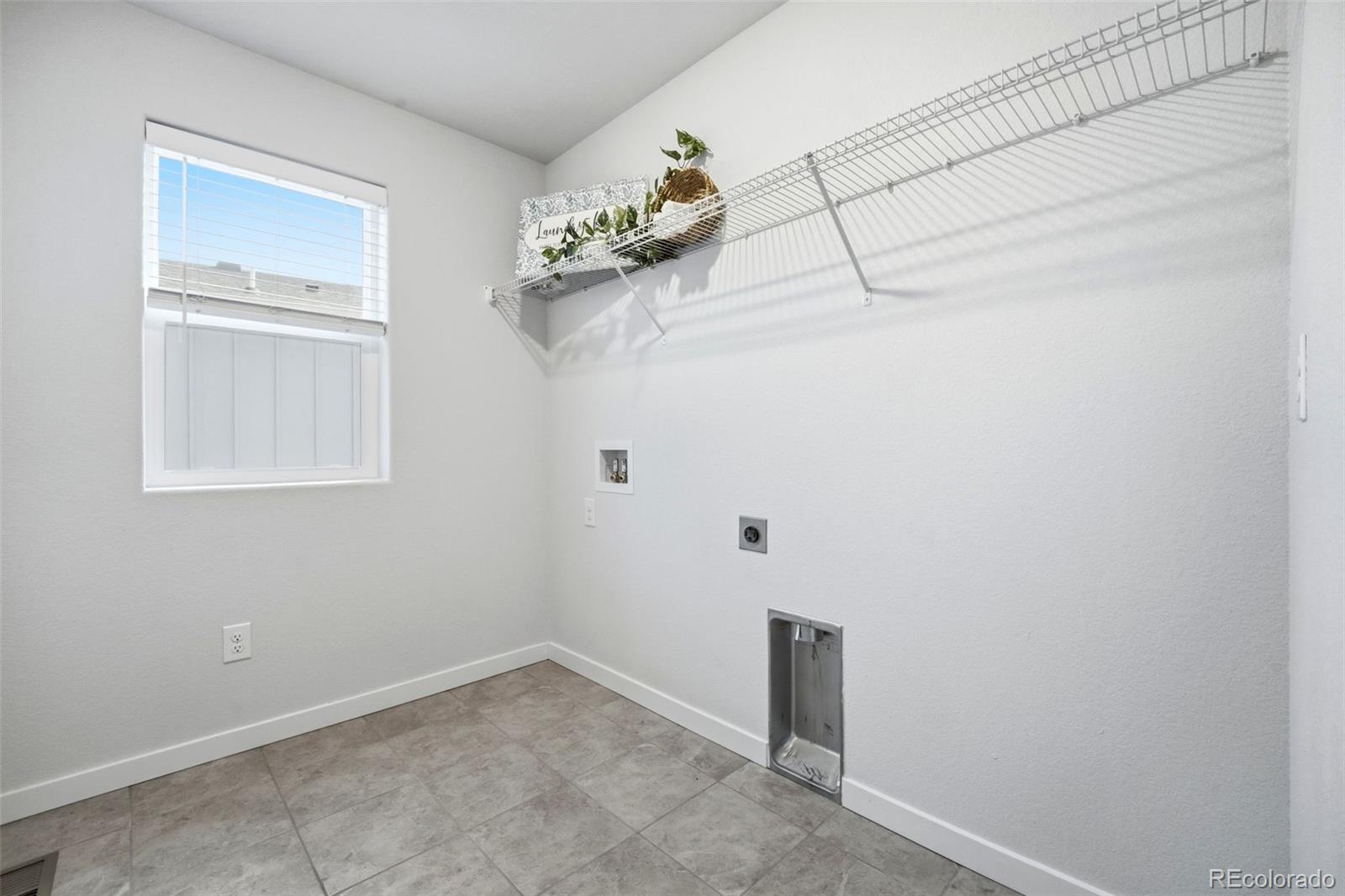 MLS Image #18 for 7654  sun shimmer view,colorado springs, Colorado