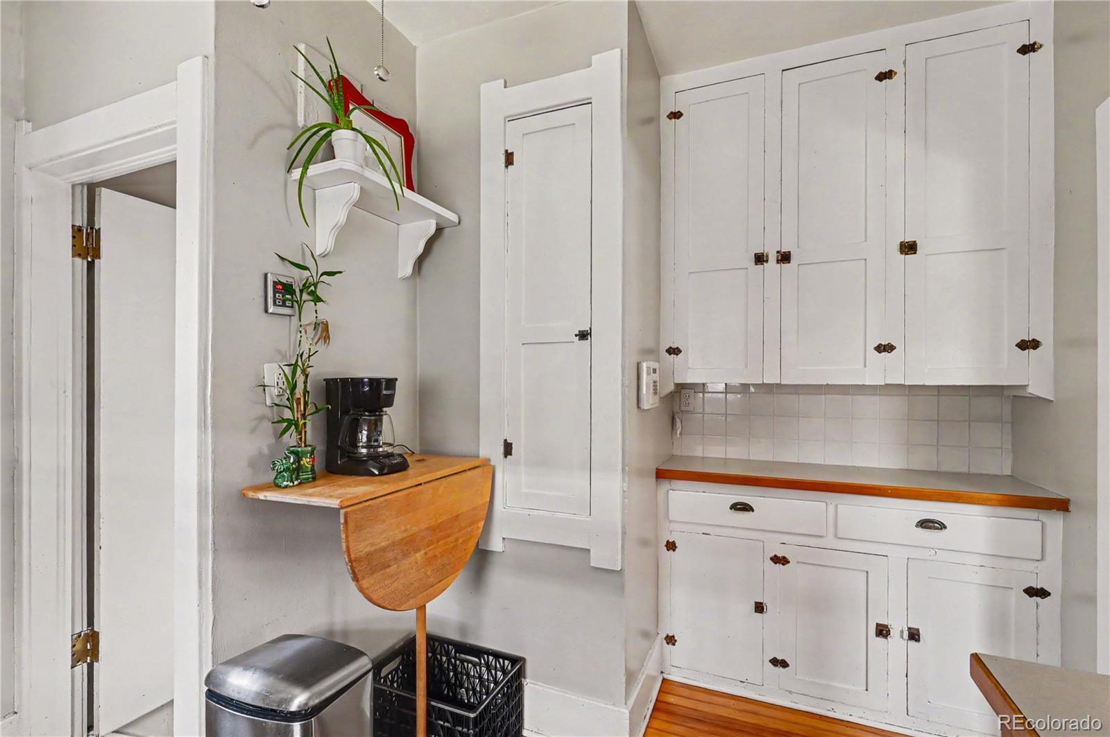 MLS Image #10 for 406 n washington street,denver, Colorado