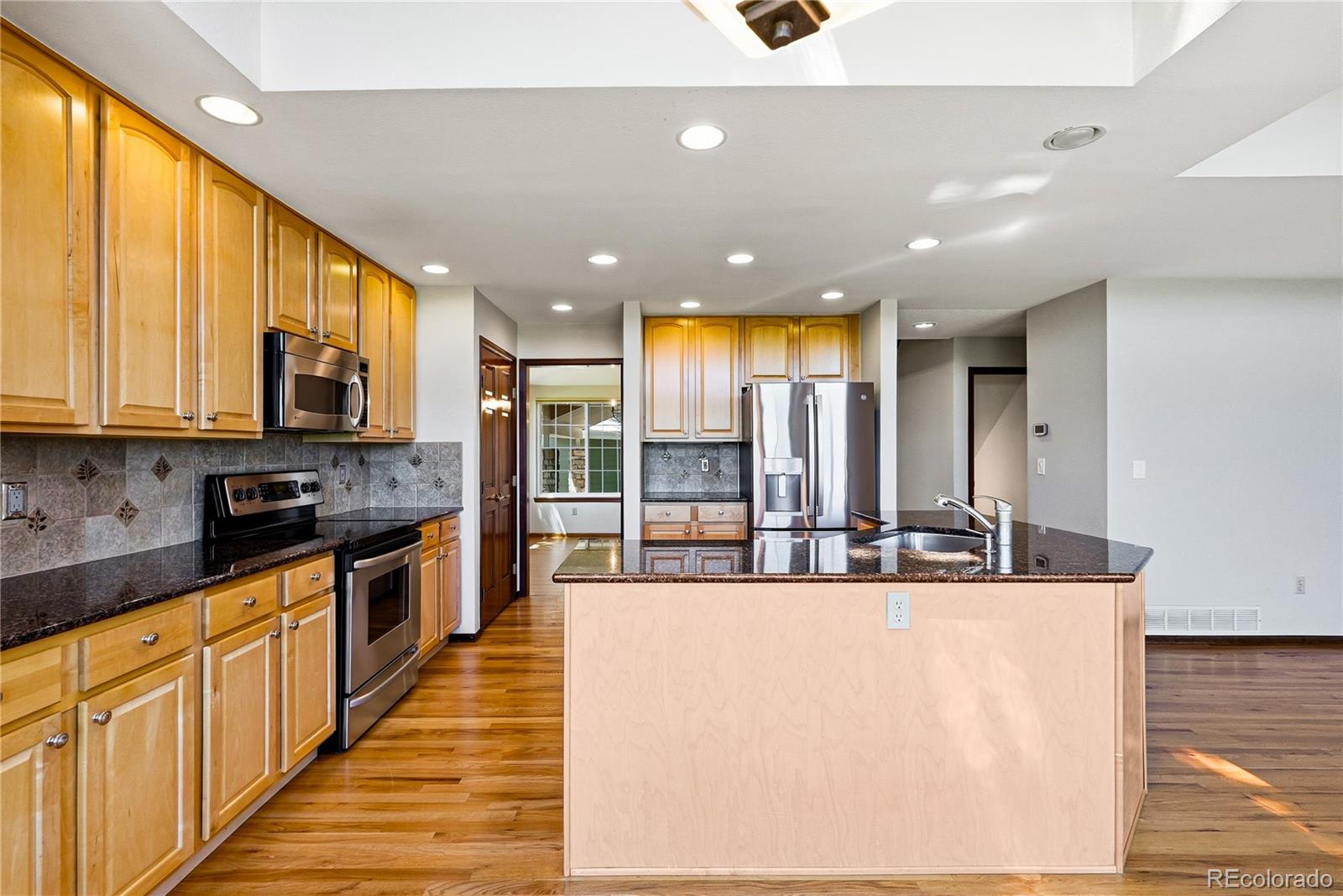MLS Image #5 for 31  sutherland court,littleton, Colorado