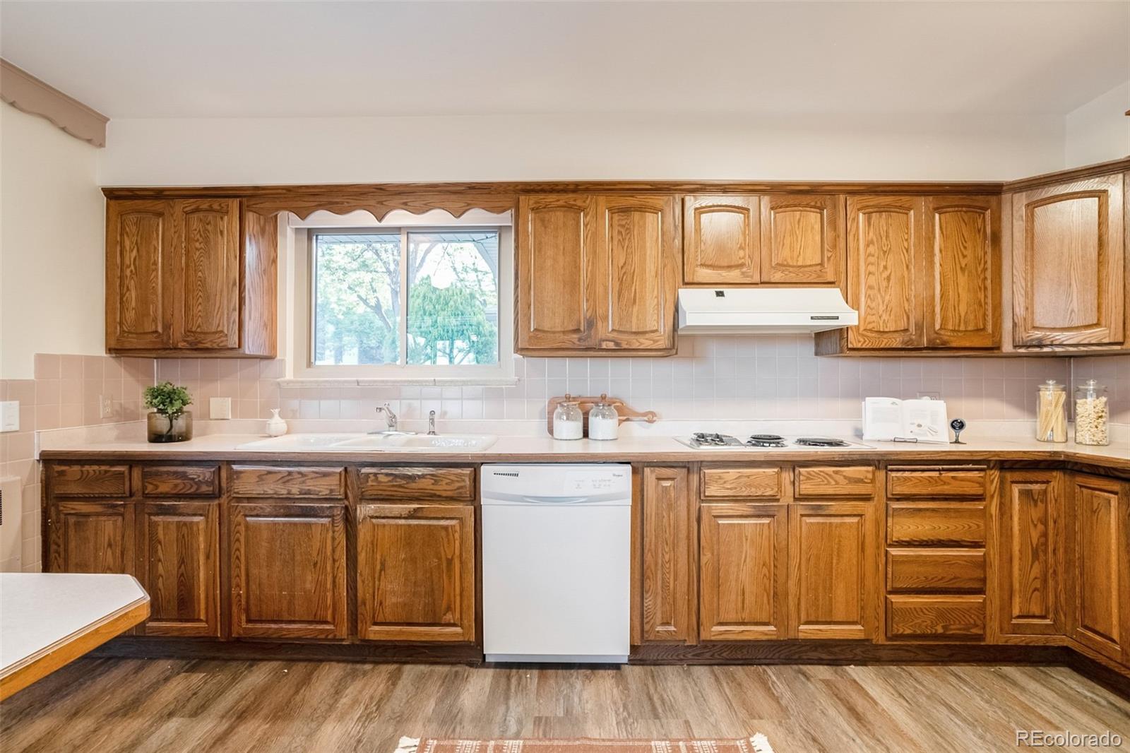 MLS Image #10 for 7625 w 25th avenue,lakewood, Colorado