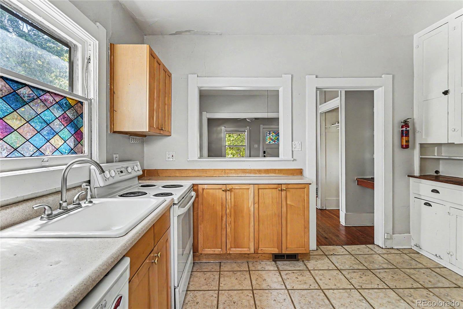 MLS Image #10 for 402 n washington street,denver, Colorado