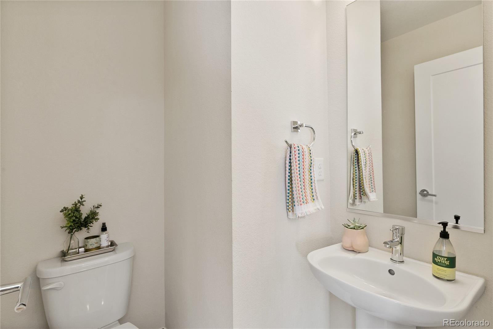 MLS Image #14 for 1480  wolff street,denver, Colorado