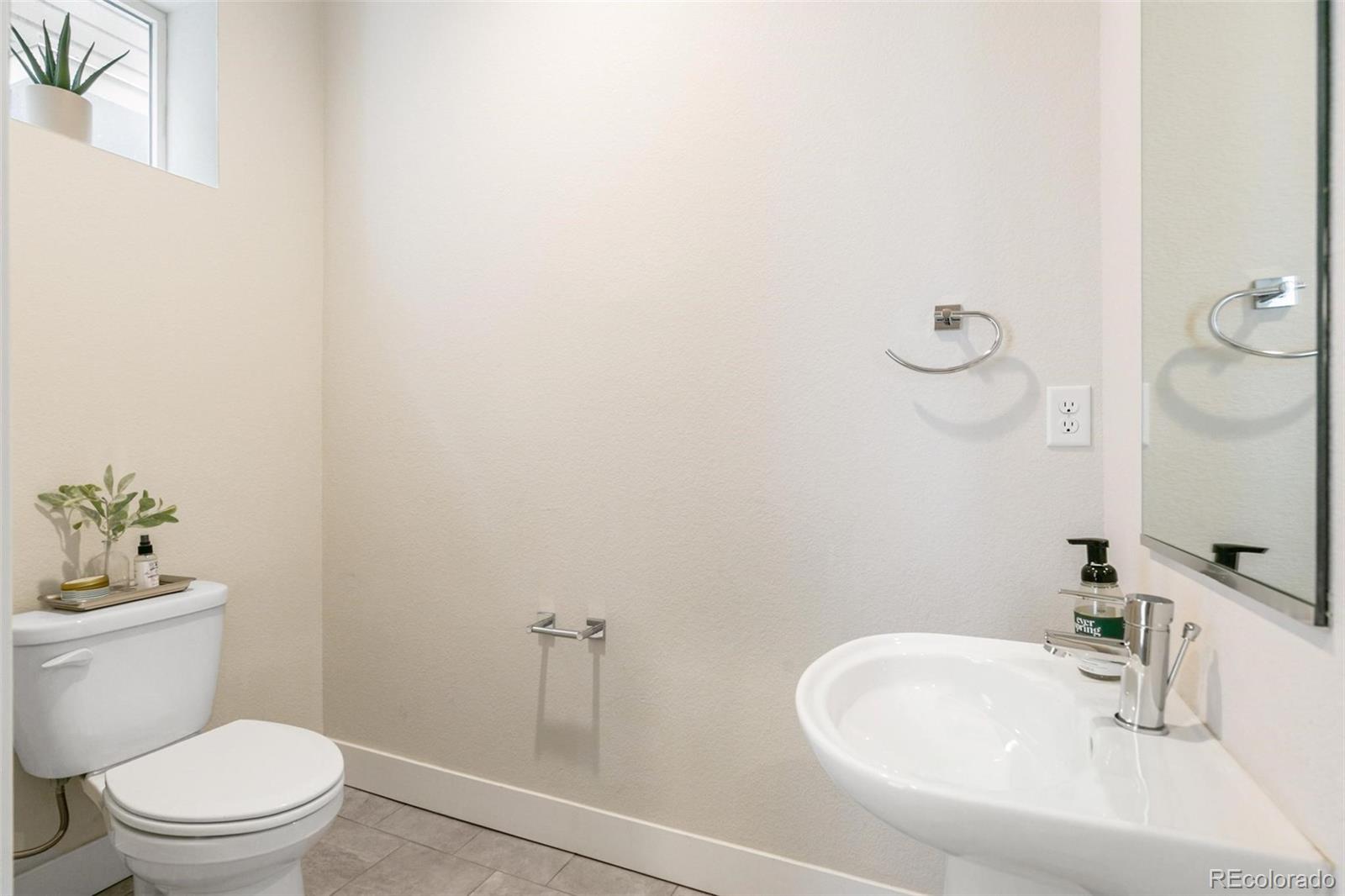 MLS Image #28 for 1480  wolff street,denver, Colorado