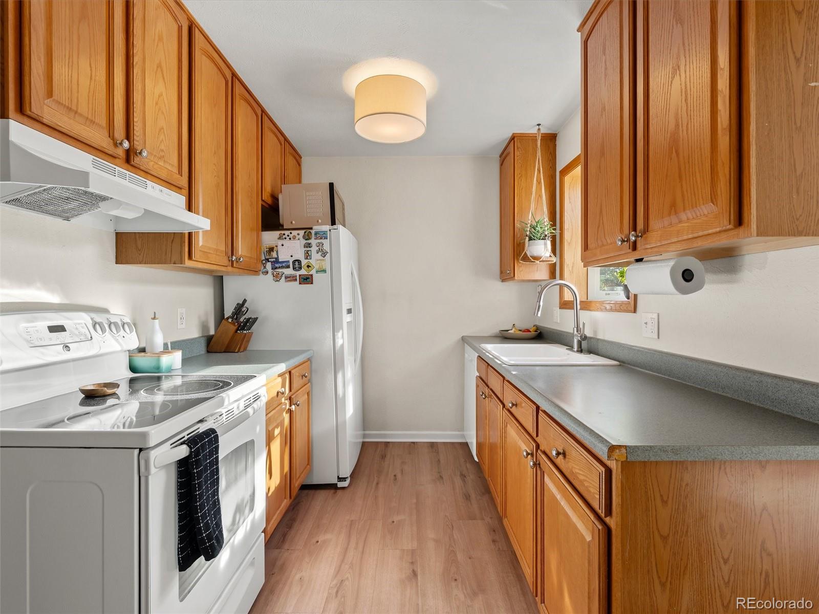 MLS Image #8 for 10703  moore way,broomfield, Colorado