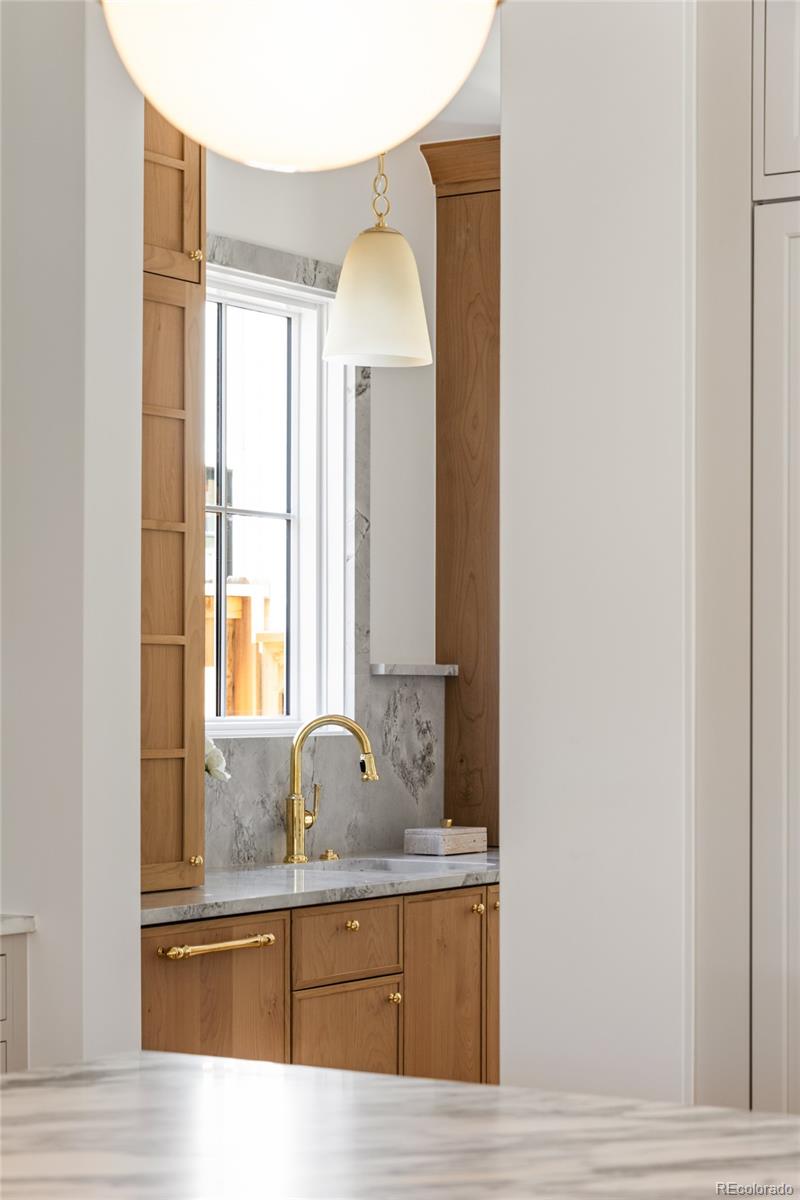 MLS Image #14 for 2339 s adams street,denver, Colorado