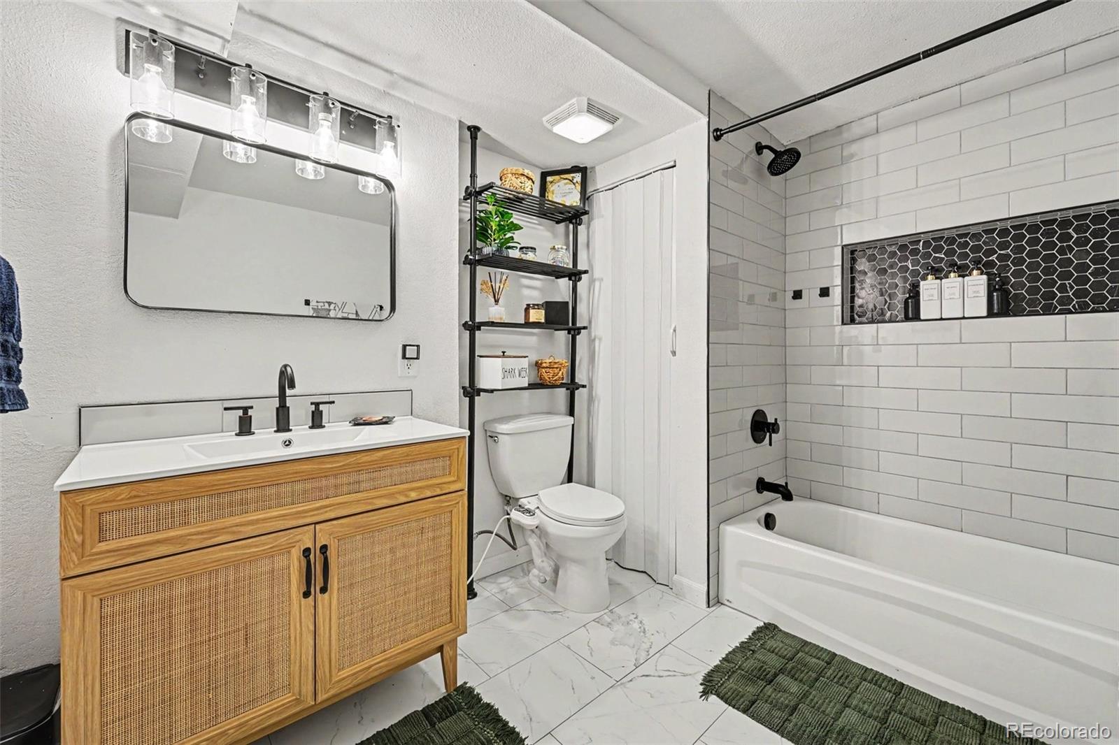 MLS Image #16 for 3262 s norfolk way,aurora, Colorado
