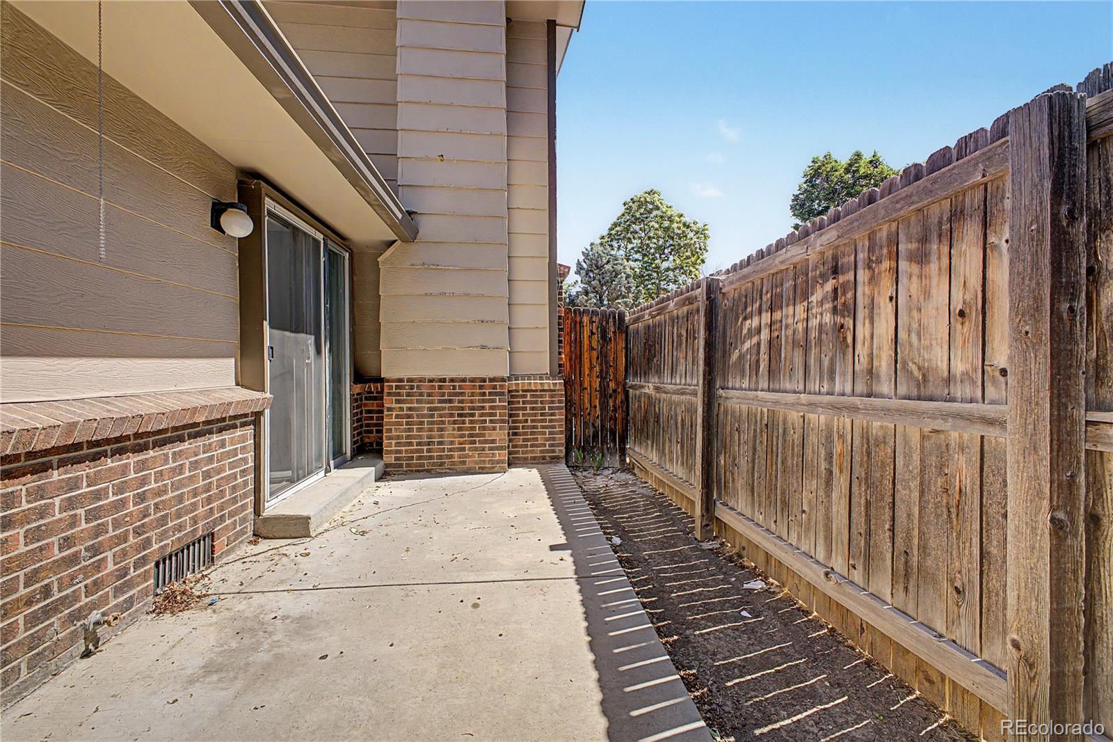 MLS Image #29 for 21  newark street,aurora, Colorado