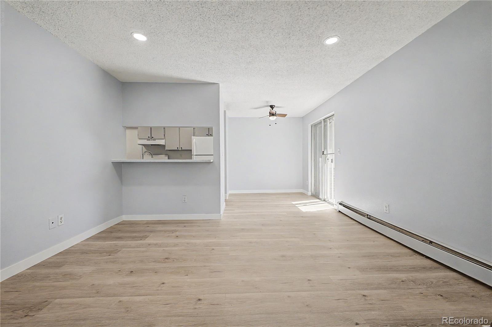 MLS Image #4 for 21  newark street,aurora, Colorado