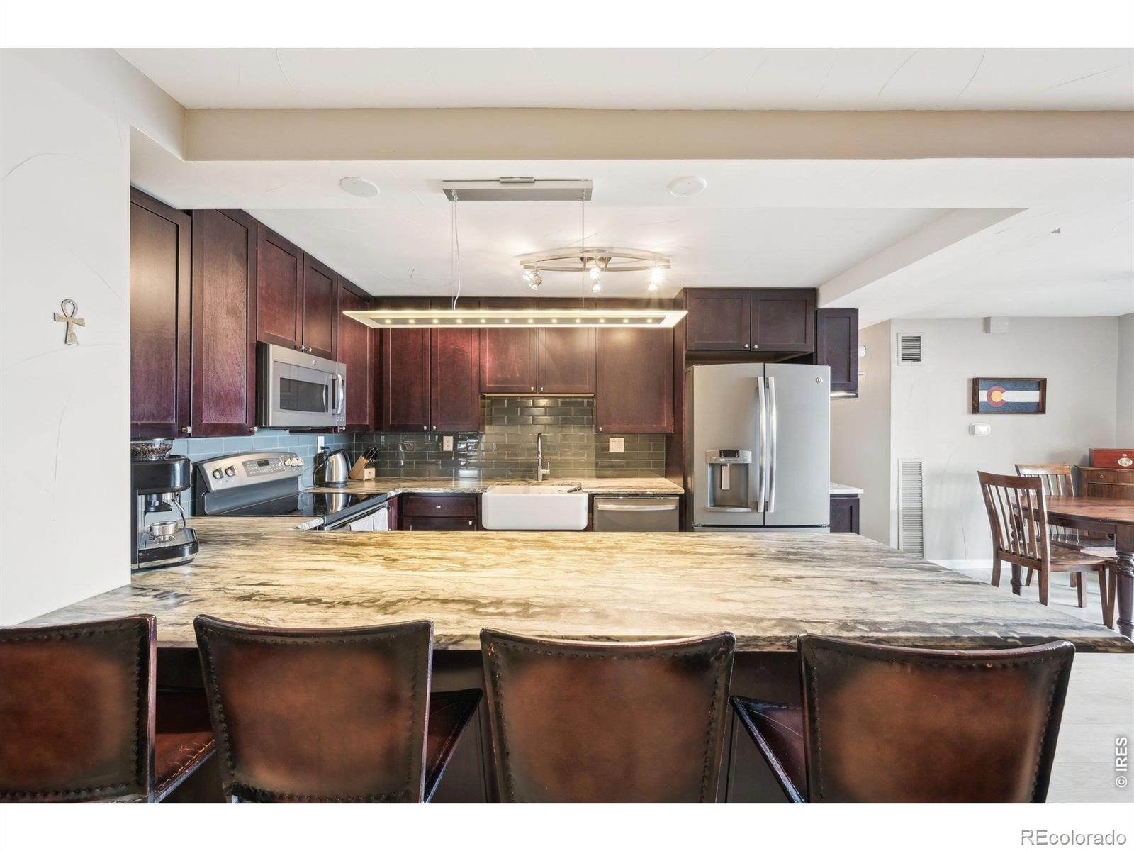 MLS Image #12 for 2  adams street,denver, Colorado