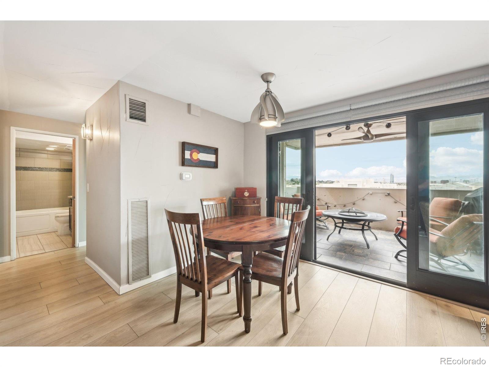 MLS Image #14 for 2  adams street,denver, Colorado