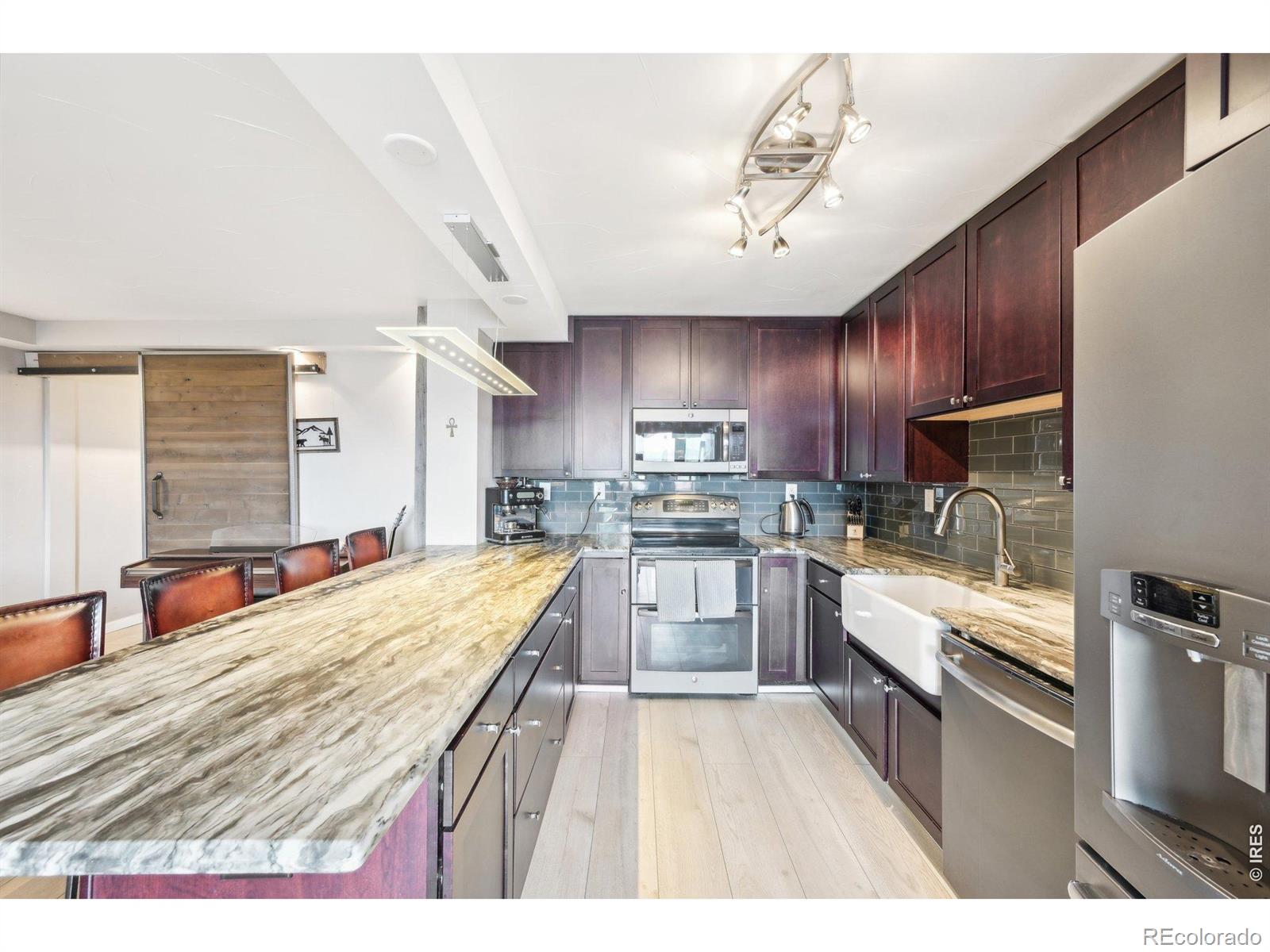 MLS Image #15 for 2  adams street,denver, Colorado