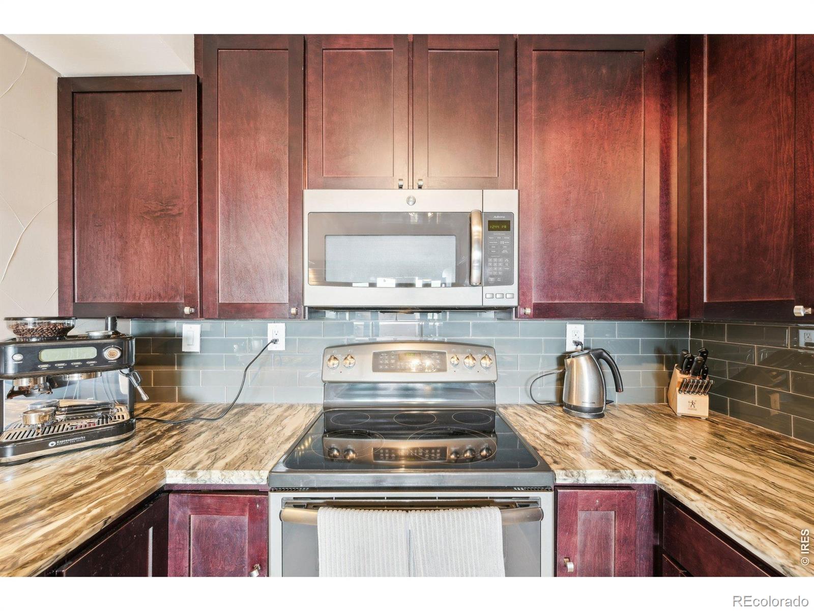 MLS Image #17 for 2  adams street,denver, Colorado