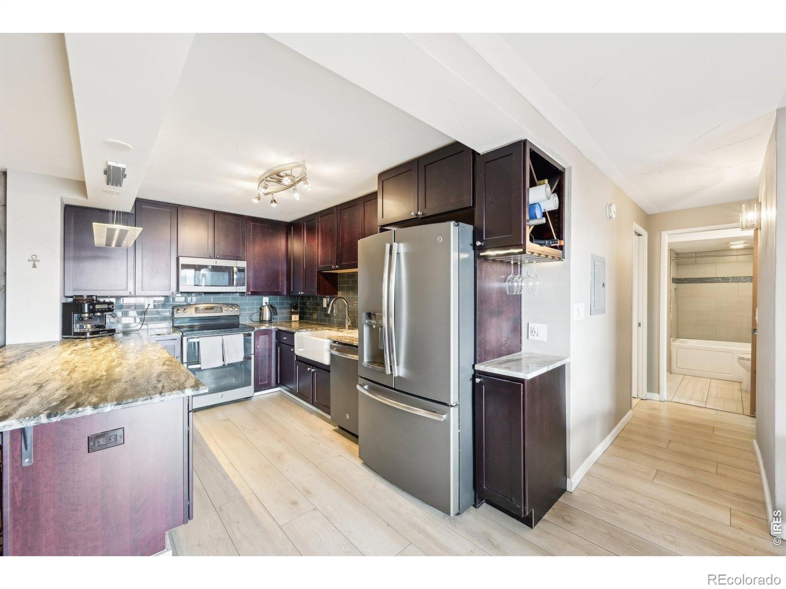 MLS Image #18 for 2  adams street,denver, Colorado