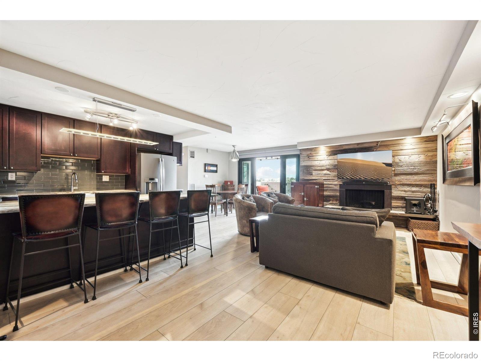MLS Image #7 for 2  adams street,denver, Colorado