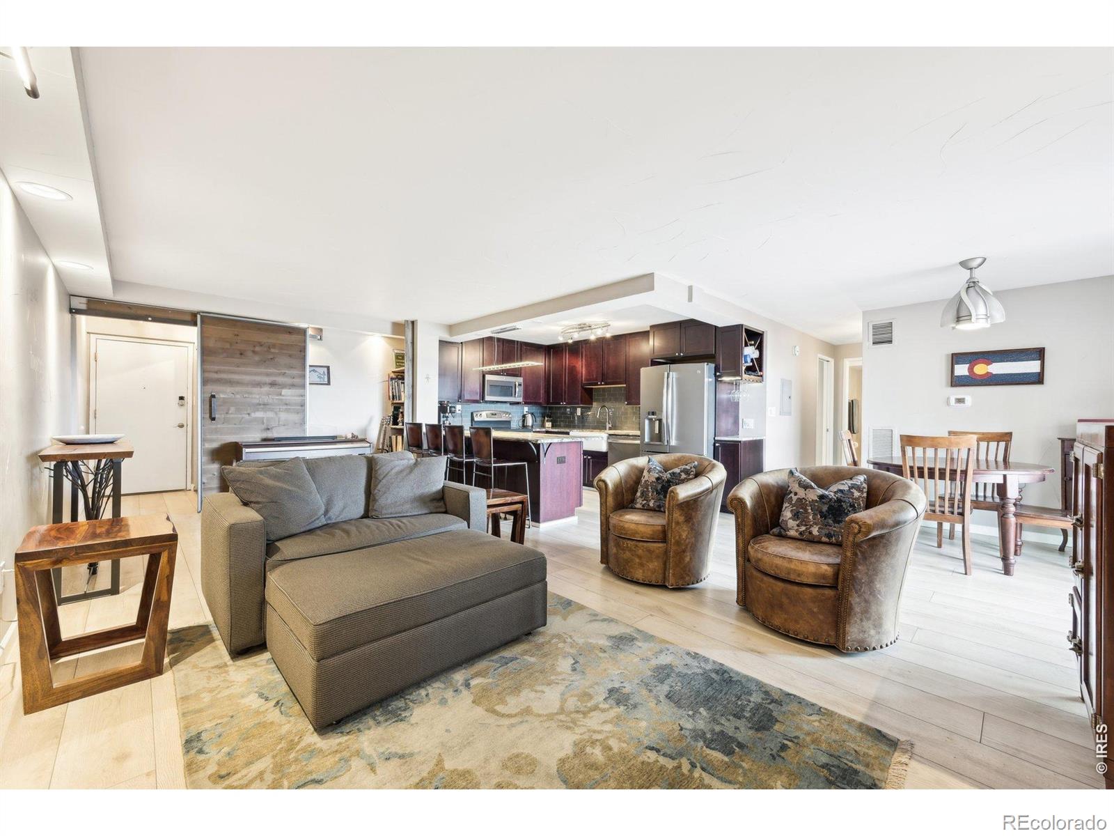MLS Image #9 for 2  adams street,denver, Colorado