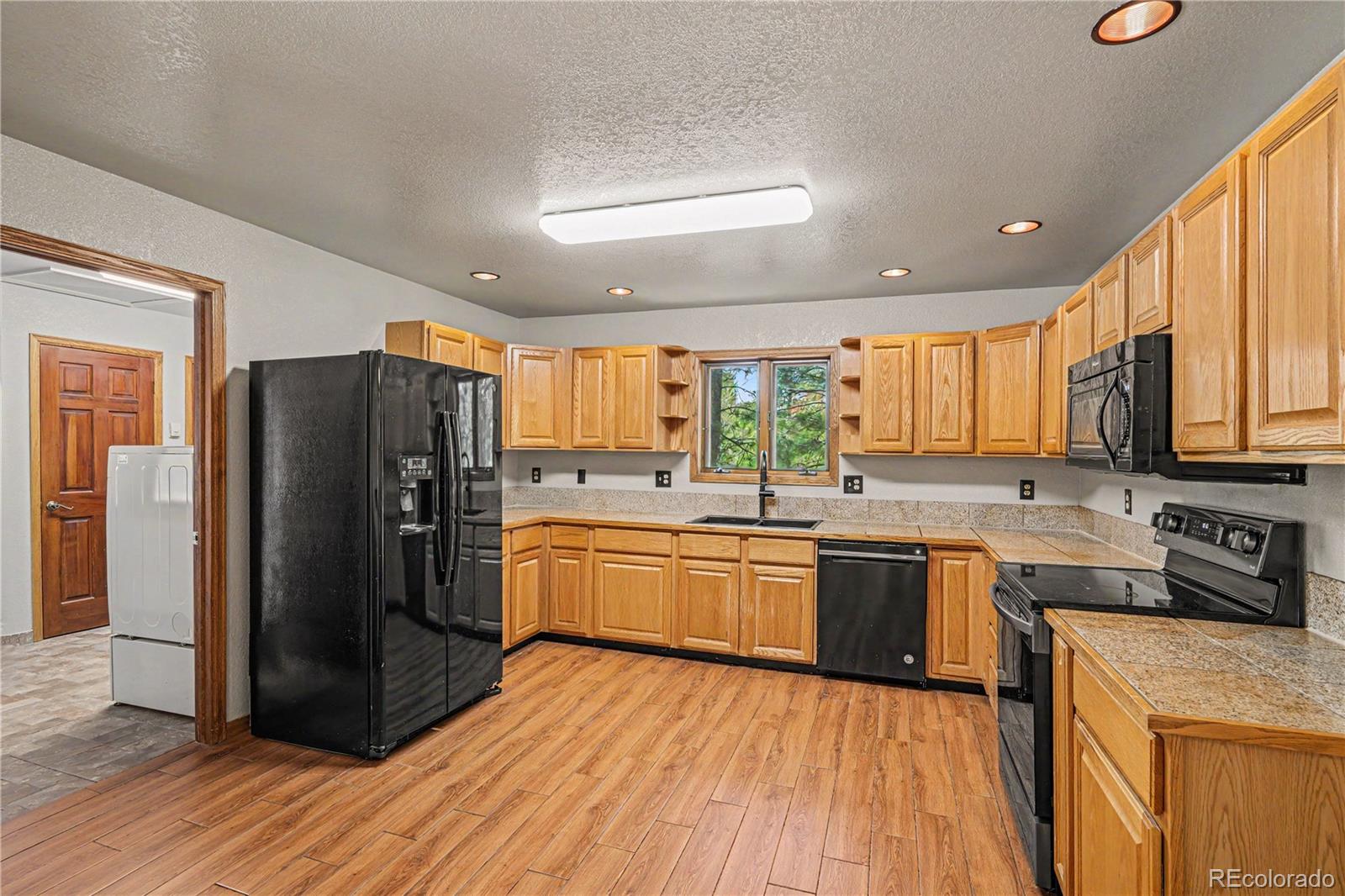 MLS Image #9 for 35787  elkridge run,elizabeth, Colorado