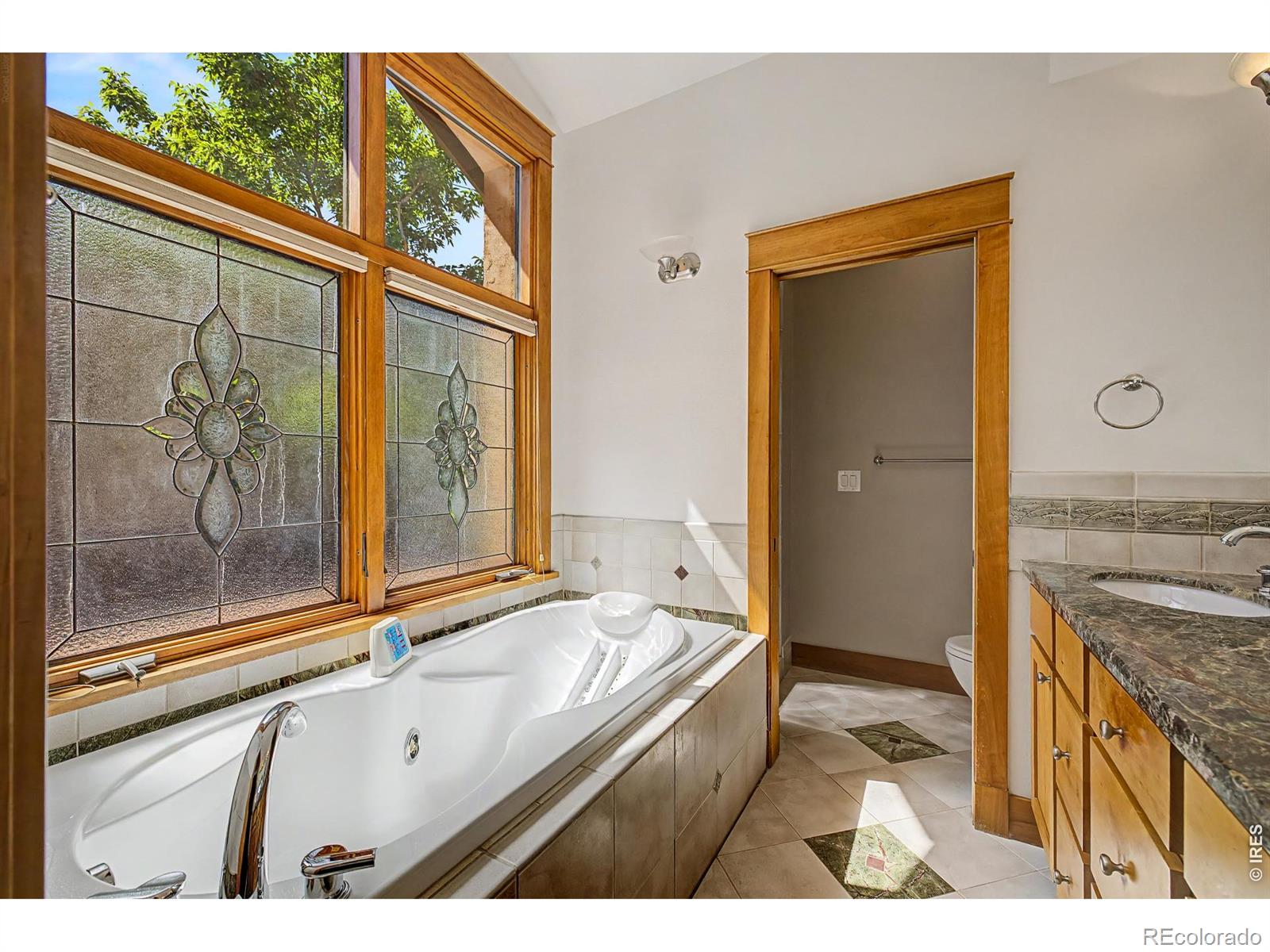 MLS Image #20 for 610  streamside lane,boulder, Colorado